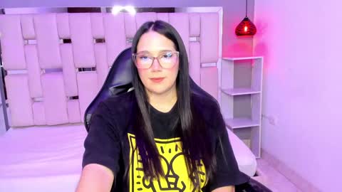 Snapshot of droolingflavor chatting on 8, 12, 2024 mandy online show from 8, 12, 2024