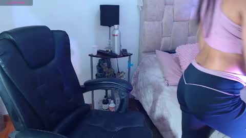 Charlotte online show from 17, 4, 2026