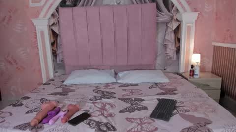 Snapshot of dulce_girls chatting on 4, 3, 2026 Dulce online show from 4, 3, 2026