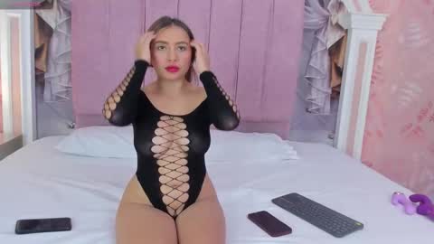 Snapshot of dulce_girls chatting on 25, 3, 2026 Dulce online show from 25, 3, 2026