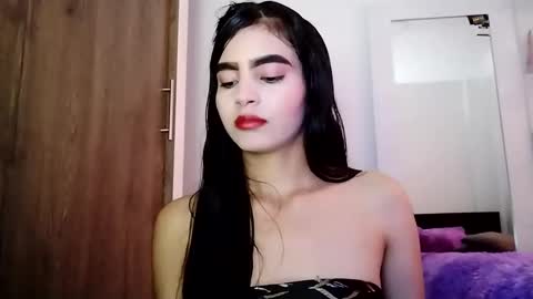 Snapshot of dulce_lucero chatting on 4, 2, 2025 dulce_lucero online show from 4, 2, 2025