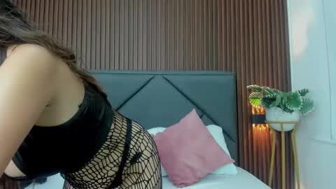 Snapshot of dulce_victoriaa_ chatting on 11, 2, 2025 V I C T O R I A online show from 11, 2, 2025