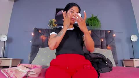 DULCE AURORA online show from 19, 1, 2026