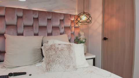 Dulce online show from 15, 4, 2026