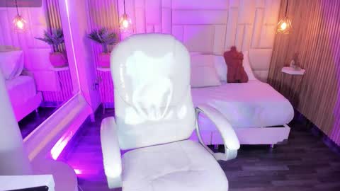 Dulce  online show from 15, 12, 2025