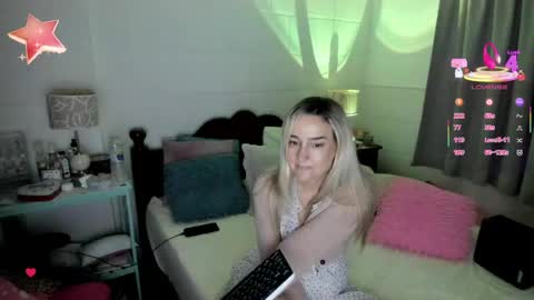 Sweetnina online show from 13, 4, 2026