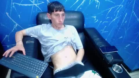 Snapshot of dumbito73 chatting on 6, 3, 2025 Dumbito73 online show from 6, 3, 2025