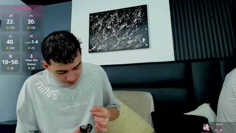 Thomas and Noah online show from 21, 10, 2025