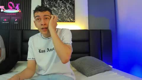 Thomas and Noah online show from 23, 11, 2025