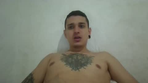 Snapshot of dust_couple chatting on 26, 7, 2026 Nicolle y Julian online show from 26, 7, 2026