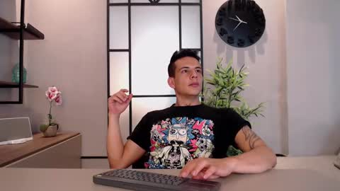 Dustin Sonne online show from 5, 2, 2025