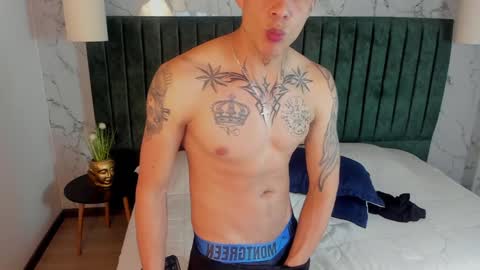 Dustin Sonne online show from 7, 2, 2025