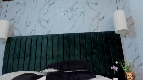 Dustin Sonne online show from 18, 2, 2025