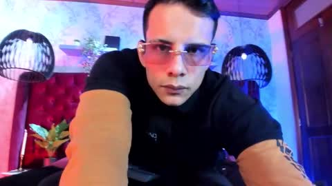 Dustin Sonne online show from 16, 12, 2025