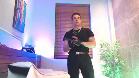 Dustin Sonne online show from 11, 4, 2026