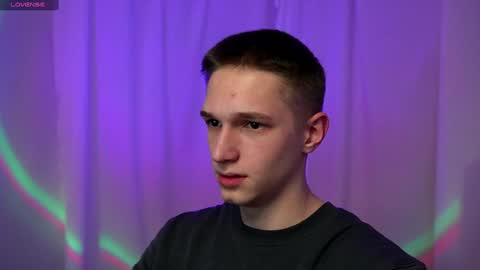 Dustyn online show from 30, 12, 2024