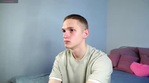 Dustyn online show from 27, 2, 2025