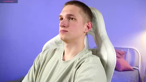 Dustyn online show from 2, 3, 2025