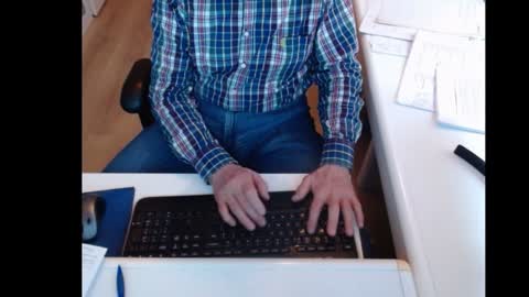 dutchpornking2 online show from 31, 1, 2025