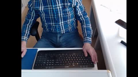 dutchpornking2 online show from 18, 2, 2025