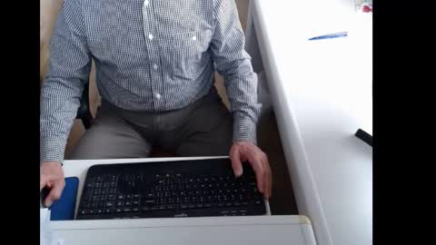 dutchpornking2 online show from 20, 5, 2026