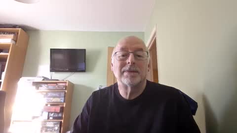 Snapshot of dutchunclejohn chatting on 18, 11, 2025 DutchUncleJohn online show from 18, 11, 2025