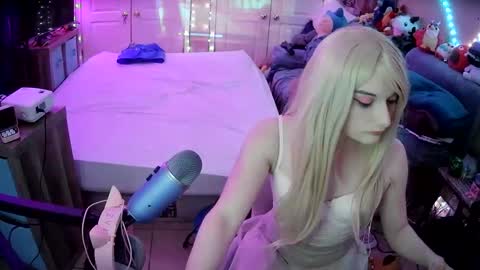 Snapshot of dvadaisy chatting on 17, 1, 2025 DvaDaisy online show from 17, 1, 2025