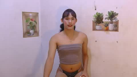 Snapshot of dy_namite chatting on 12, 5, 2026 dy_namite online show from 12, 5, 2026