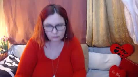 Snapshot of dyannelovee chatting on 18, 5, 2026 Dyanne online show from 18, 5, 2026