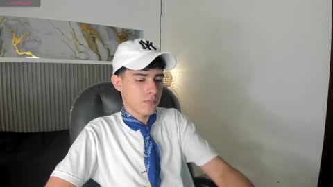 Snapshot of dyla_n18_ chatting on 14, 5, 2026 dyla_n18_ online show from 14, 5, 2026