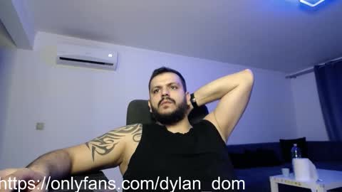 Dylan Dom  online show from 12, 3, 2026