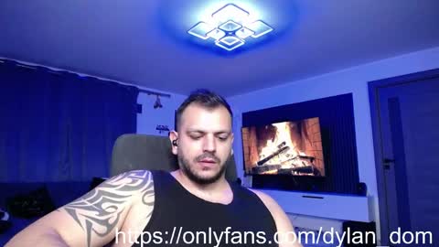 Dylan Dom  online show from 2, 5, 2026
