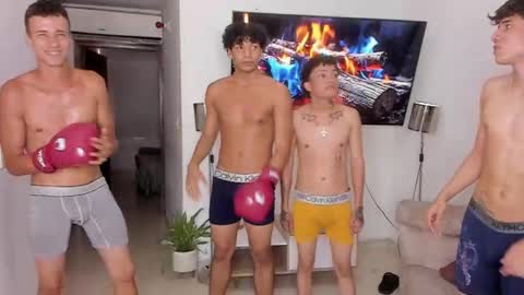 Snapshot of dylanbisex_hot chatting on 14, 2, 2025 Mod Dylan Lilith Alan and Drake online show from 14, 2, 2025