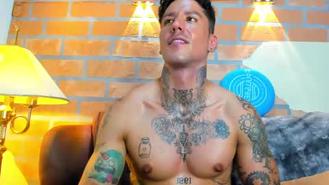 D Y L A N online show from 25, 2, 2025