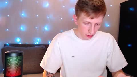 Snapshot of dyrinda chatting on 8, 10, 2025 Julia and Dima online show from 8, 10, 2025