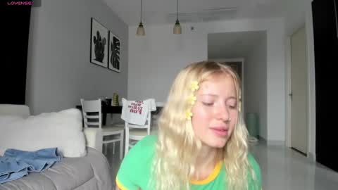 fansly - yourbestbaby online show from 5, 1, 2025