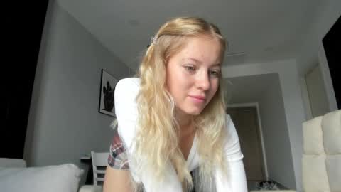 fansly - yourbestbaby online show from 26, 1, 2025