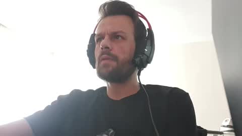 Snapshot of eaglecrm chatting on 22, 3, 2026 eaglecrm online show from 22, 3, 2026