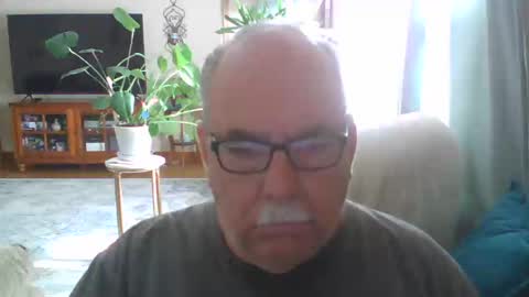 Snapshot of earl52 chatting on 11, 9, 2025 earl52 online show from 11, 9, 2025