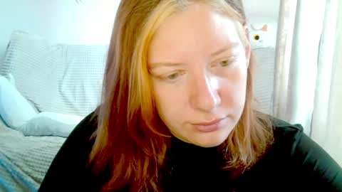 Snapshot of earn_my_lily chatting on 26, 4, 2026 Lily online show from 26, 4, 2026