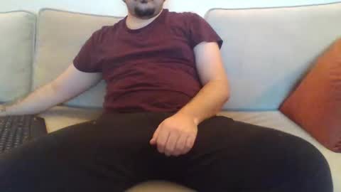 Snapshot of eastanbul chatting on 11, 1, 2025 EastanbuL online show from 11, 1, 2025