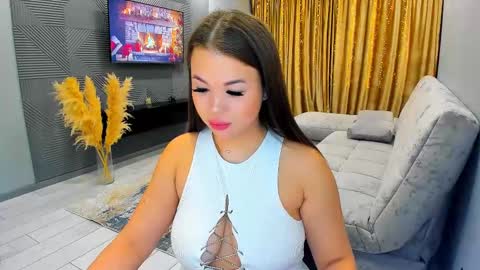 Snapshot of easternbeautyy chatting on 8, 12, 2024 easternbeautyy online show from 8, 12, 2024