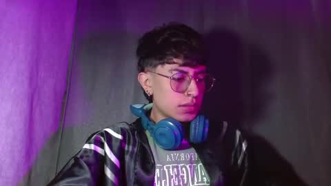 Snapshot of eather_luxury chatting on 4, 1, 2025 eather_luxury online show from 4, 1, 2025