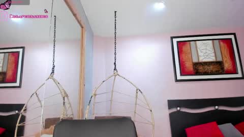      online show from 22, 4, 2026