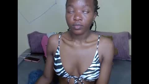 Snapshot of eboniana chatting on 2, 3, 2025 eboniana online show from 2, 3, 2025