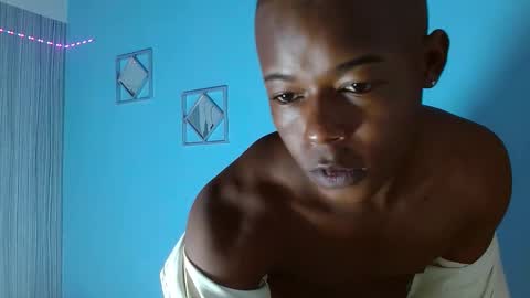 Chris Palaz  online show from 6, 11, 2025