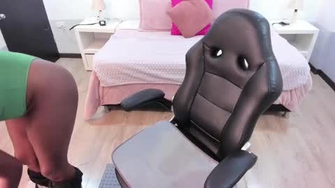 ebony_fantasy2 online show from 18, 9, 2025