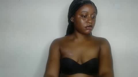 Snapshot of ebony_fatass chatting on 25, 9, 2025 Ella online show from 25, 9, 2025