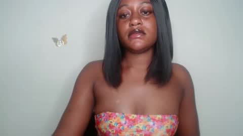 Snapshot of ebony_fatass chatting on 5, 10, 2025 Ella online show from 5, 10, 2025