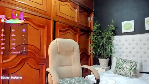 ebony_katterin online show from 15, 11, 2025